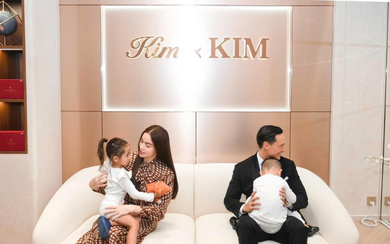 URHOUSE: CHINH PHỤC THÁCH THỨC ĐỂ TẠO NÊN KIMxKIM