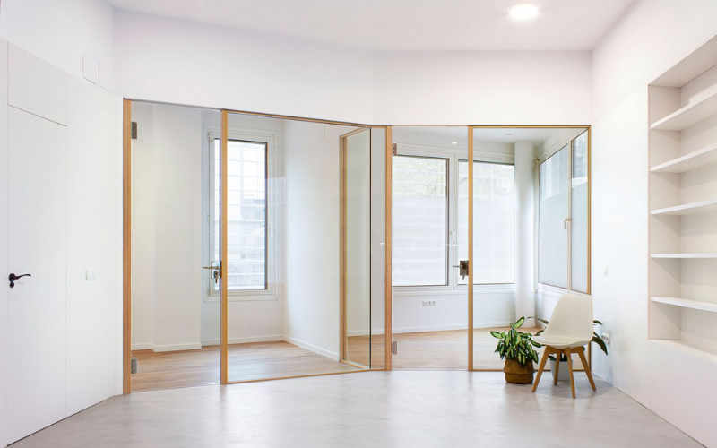 Sử dụng vách kính