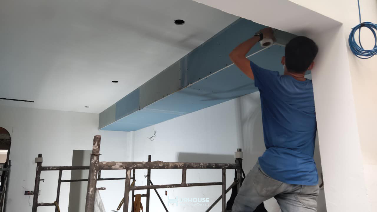 409500367 976625310737957 2293907541425793292 n copy URHOUSE Studios - Your house - Our Care