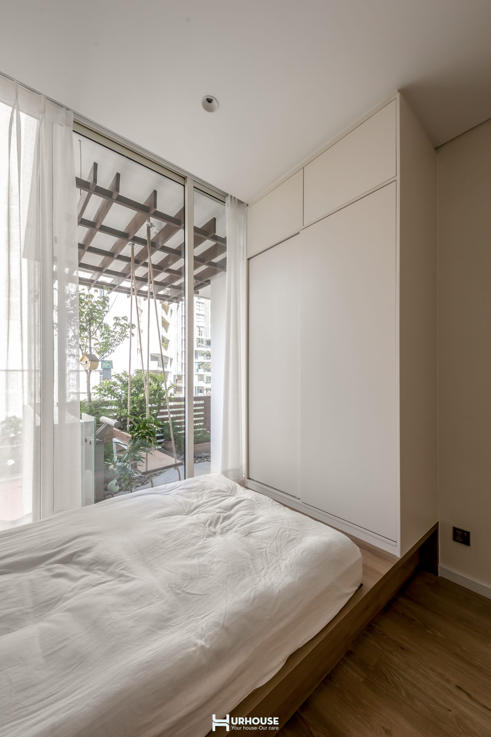 4E6A7167 copy scaled URHOUSE Studios - Your house - Our Care