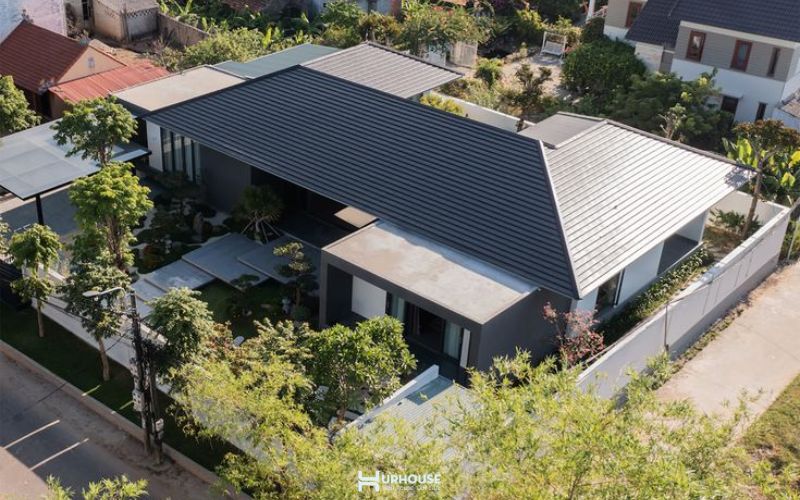 WHAT IS A GARDEN VILLA? WHAT MAKES IT STAND OUT COMPARED TO OTHER TYPES OF HOUSING 2 Biệt thự vườn thường được xây dựng ở những khu vực không gian mở