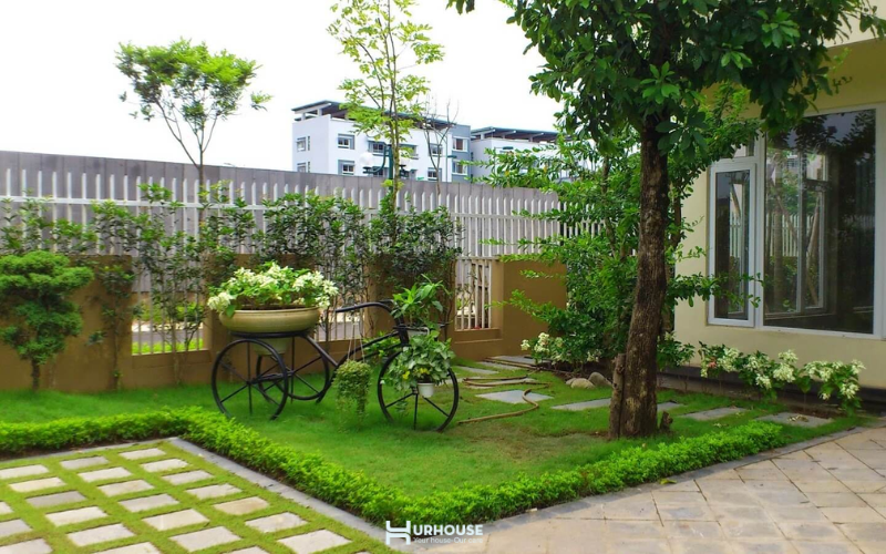 XU HƯỚNG TRANG TRÍ NHÀ VƯỜN PHỔ BIẾN 2025 4 trang trí nhà vườn sân vườn sao cho đẹp