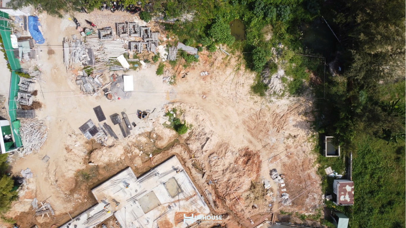 Khảo sát và đo đạc hiện trạng là bước đầu quan trọng khi bắt đầu 1 bản vẽ biệt thự vườn nào