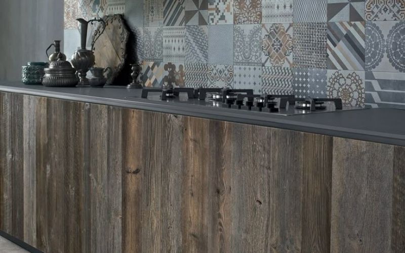 NEW MATERIALS IN MODERN GARDEN VILLA INTERIOR DESIGN