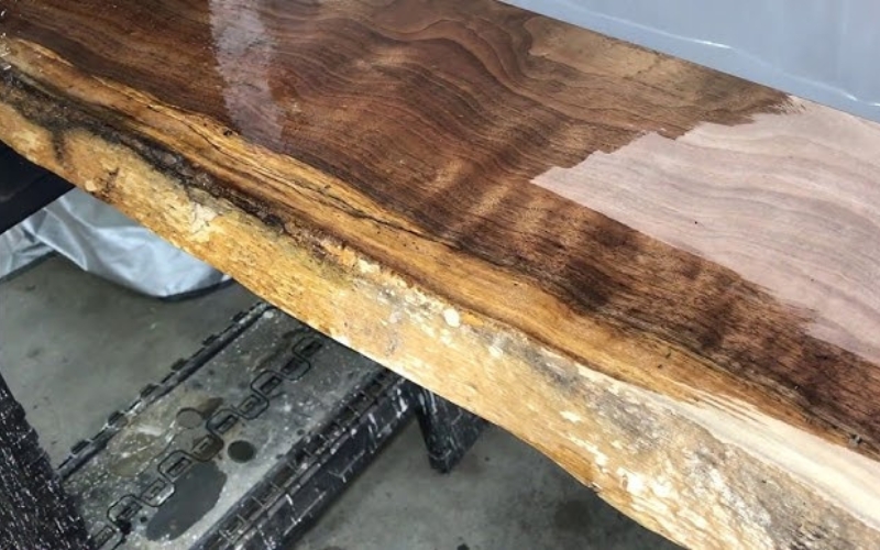 WALNUT WOOD IN GARDEN VILLA INTERIOR DESIGN AND CONSTRUCTION