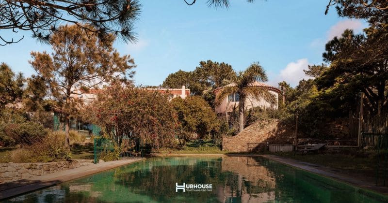 Material handling for garden homes private yet close to nature