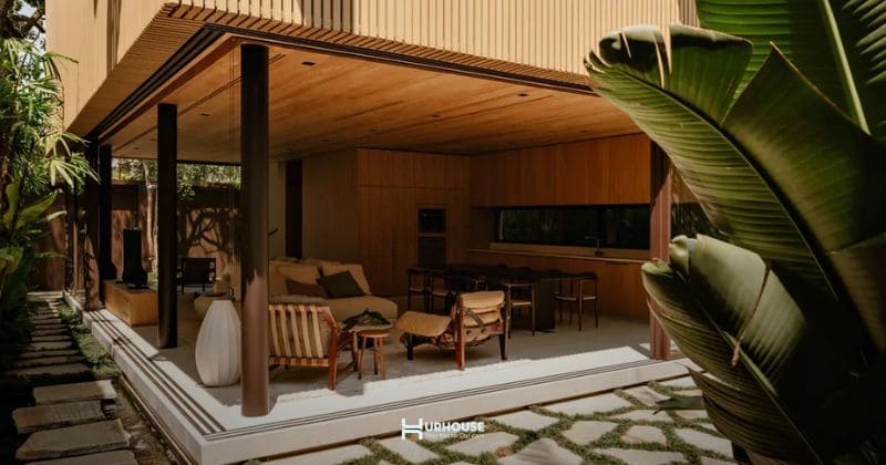 Material handling for garden homes private yet close to nature