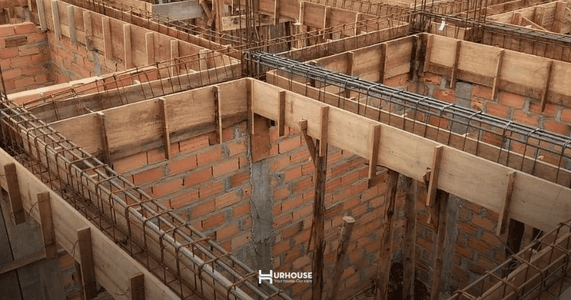 Thi công dầm sàn biệt thự vườn an toàn và hiệu quả