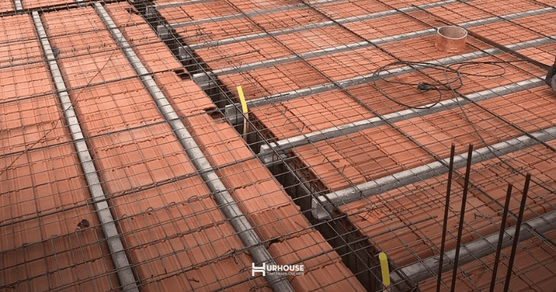 Thi công dầm sàn biệt thự vườn an toàn và hiệu quả