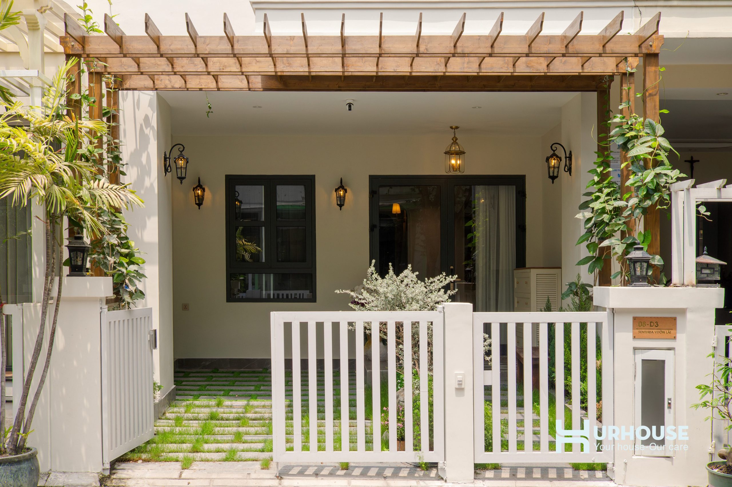 KHI TÂN CỔ ĐIỂN CHẠM ĐẾN QUIET LUXURY TẠI SENTURIA VILLA