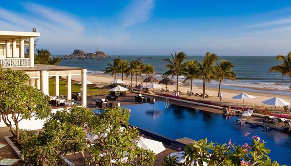 TOP 5 RESORT NÊN GHÉ VÀO MÙA HÈ: NƠI TRẢI NGHIỆM NGHỈ DƯỠNG ĐÚNG NGHĨA 6 TOP 5 RESORT NÊN GHÉ VÀO MÙA HÈ: NƠI TRẢI NGHIỆM NGHỈ DƯỠNG ĐÚNG NGHĨA